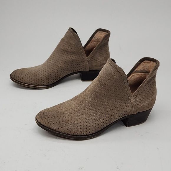 Lucky Brand Ankle Bootie Boot Tan Suede 1.5" Heel Women's 7.5 Shoe Perforated - Picture 3 of 16